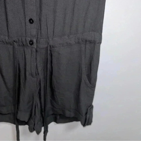 Rory Beca Romper - Picture 3 of 5